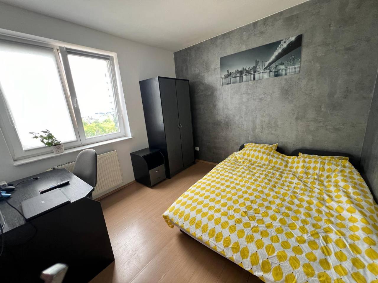 Hostel „U Sashka” Warsaw Exterior photo